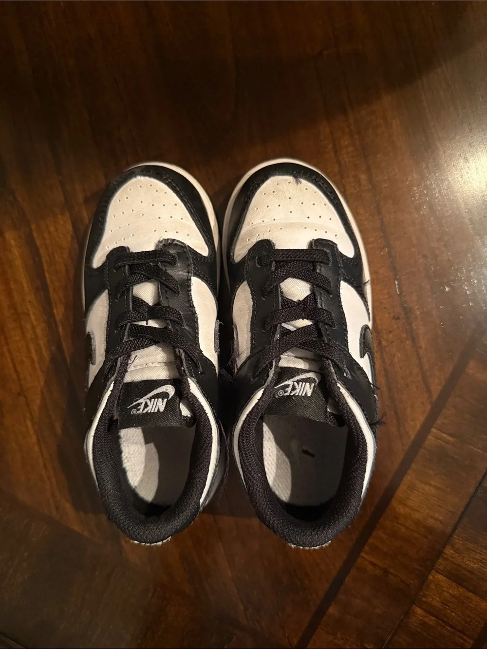 Nike Kids White and Black Low-Top Sneakers